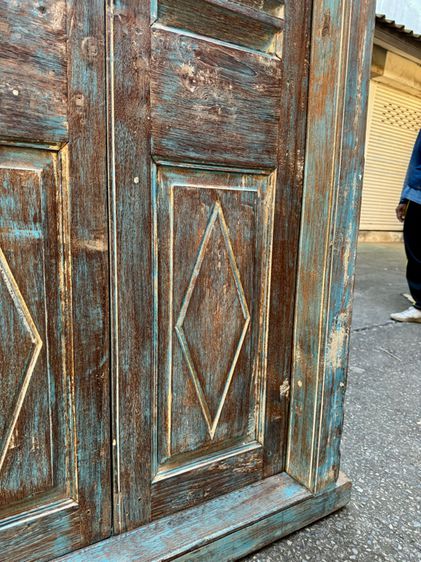 ปรัตูไม้สีฟ้าแต่งกระจกโบราณ รูปที่ 7