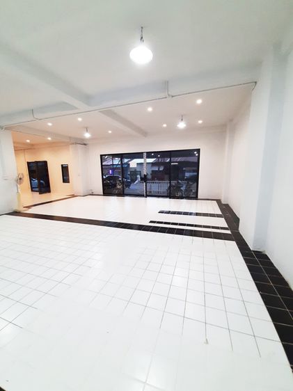 ห้องใหญ่ในคอนโด 193 ตร.ม. ทำเลดี เดินทางสะดวก เพียง 200 ม. จากสถานีรถไฟฟ้า นนทบุรี รูปที่ 3