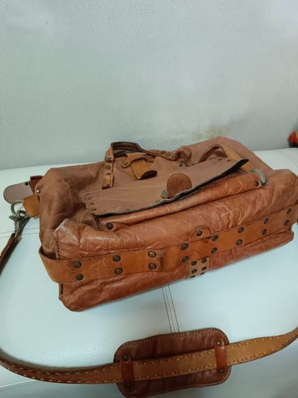 กระเป๋าหนังออยสะพายงานมือ VINTAGE ใบเดียวในโลก รูปที่ 7
