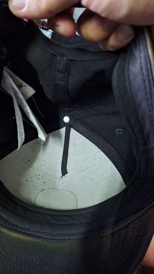 หมวกแก็ป DC Shoes Ninety Four สภาพ 50 สีซีดด้านข้าง เพราะเก็บนานไปหน่อย ขอคนรับได้ รูปที่ 3