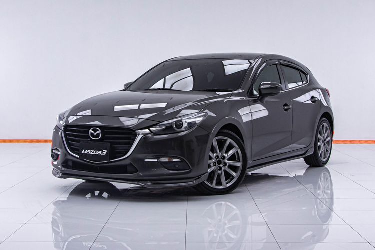 Mazda Mazda3 2018 2.0 S Sedan เบนซิน ไม่ติดแก๊ส เกียร์อัตโนมัติ น้ำตาล รูปที่ 4
