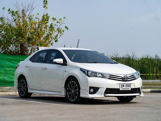 Toyota Altis 1.8 V ปี 2014