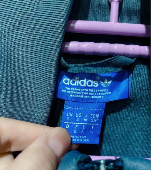 เสื้อวอร์มสีกรม แบรนด์  addidas  รูปที่ 4