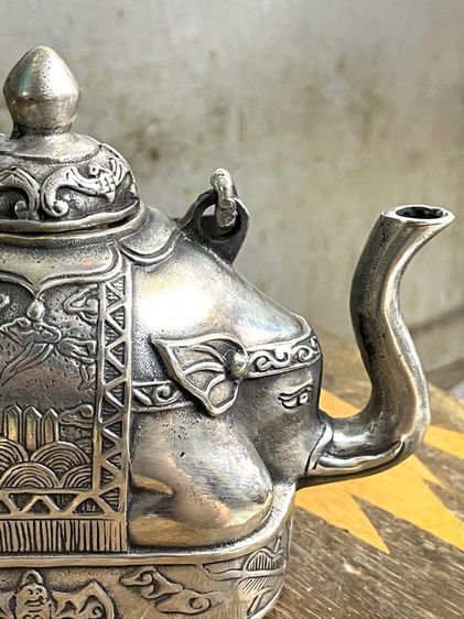 กาน้ำชา ช้าง ทองเหลืองกะไหล่เงิน รูปที่ 8