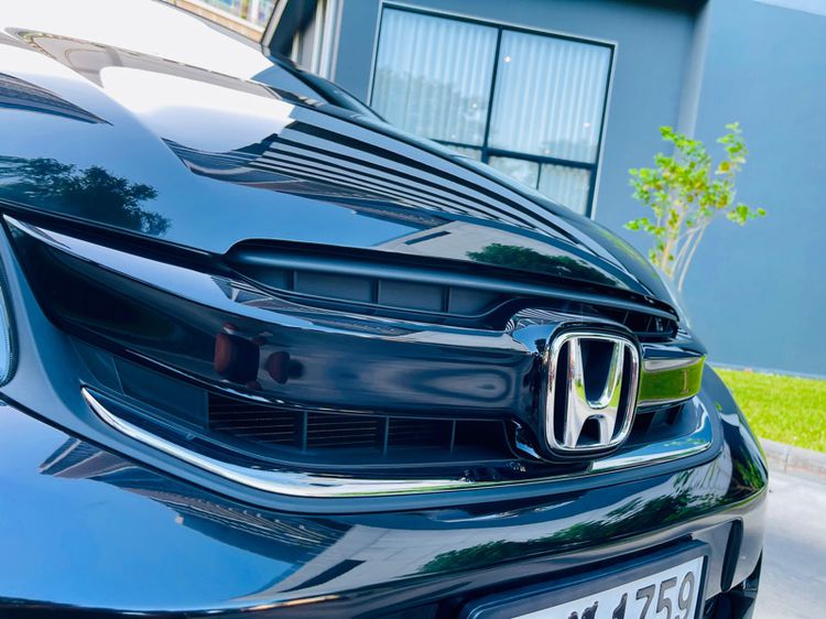 Honda Brio 2017 1.2 V Sedan เบนซิน ไม่ติดแก๊ส เกียร์อัตโนมัติ ดำ รูปที่ 4