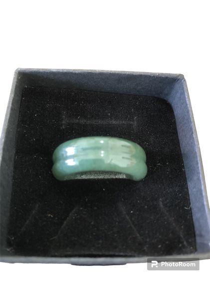 แหวนหยกพม่าแท้ เนื้อเขียวสวย ไซส์ 61(วงใน 19.5 มิลลิเมตร) รายละเอียดสินค้าด้านล่างค่ะ. รูปที่ 2