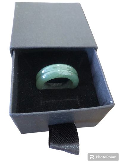แหวนหยกพม่าแท้ เนื้อเขียวสวย ไซส์ 61(วงใน 19.5 มิลลิเมตร) รายละเอียดสินค้าด้านล่างค่ะ.