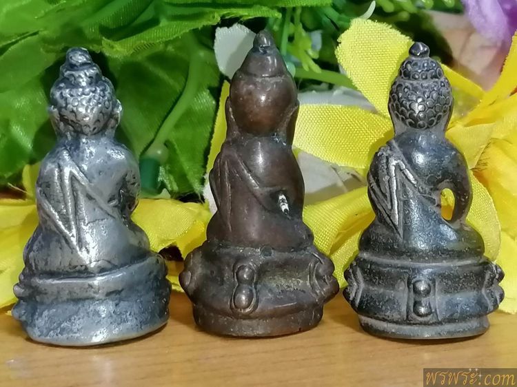 องต์ละ850 พระกริ่ง เนื้อสัมฤทธิ์ กริ่งดัง3องค์ รูปที่ 2