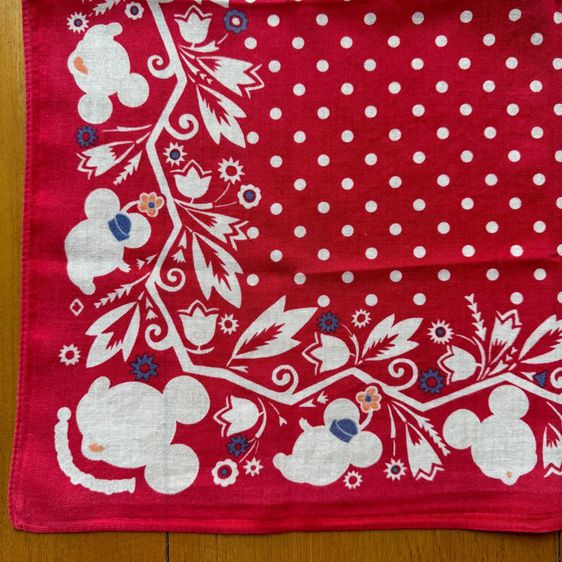 ผ้าเช็ดหน้ามิกกี้เมาส์ มินนี่เมาส์ ลายใบไม้ ลายจุด Mickey Mouse Minnie Mouse Bandana รูปที่ 2