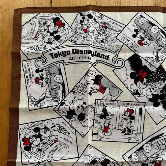ผ้าเช็ดหน้ามิกกี้เมาส์ มินนี่เมาส์ ลายเรื่องราวมิกกี้ชวนมินนี่ไปออกเดทที่ Tokyo Disneyland Walt Disney Co. Mickey Mouse Minnie Mouse Bandana รูปที่ 2