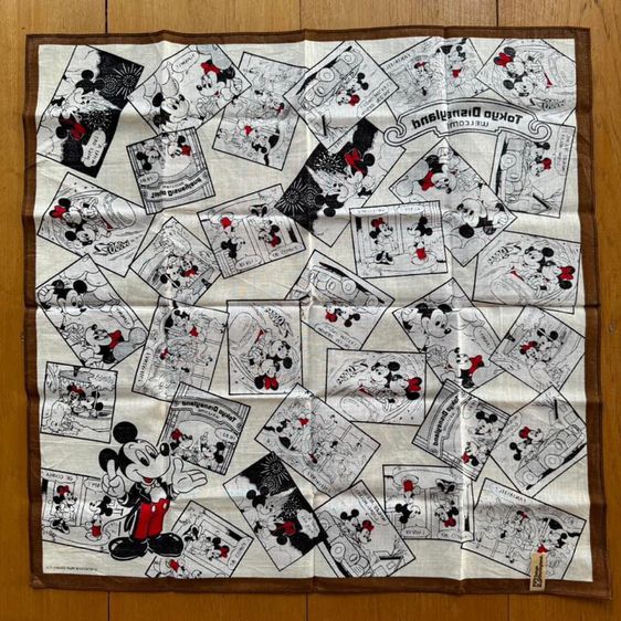 ผ้าเช็ดหน้ามิกกี้เมาส์ มินนี่เมาส์ ลายเรื่องราวมิกกี้ชวนมินนี่ไปออกเดทที่ Tokyo Disneyland Walt Disney Co. Mickey Mouse Minnie Mouse Bandana รูปที่ 6