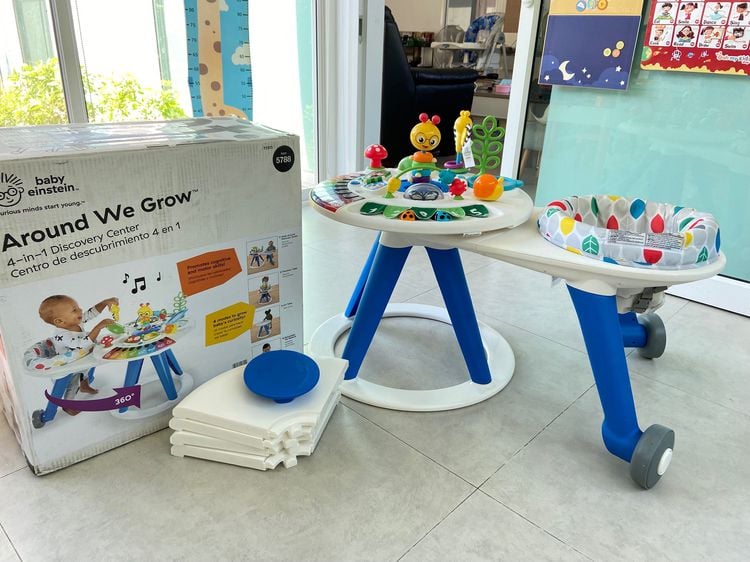 Baby Einstein™ รุ่น Around We Grow 4-in-1™  ชุดโต๊ะกิจกรรมและเก้าอี้หัดเดิน สภาพเหมือนใหม่