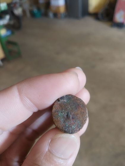 พระเนื้อทองแดงรมดำ(พระรูปหล่อเอกลักษณ์พระหลวงพ่อคูณปริสุทโธวัดบ้านไร่(จังหวัดนครราชสีมา)(ไม่ทราบรุ่น))พระเครื่องรางของมงคลพระบ้าน รูปที่ 15