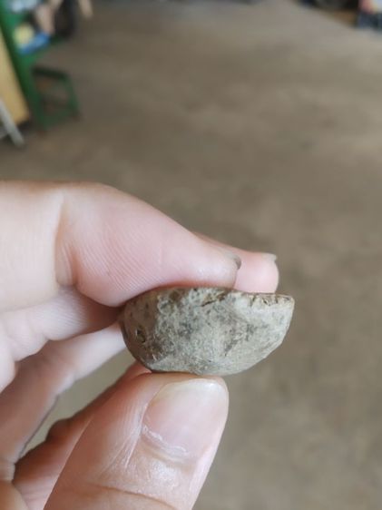 พระเนื้อดินผสมผงพิมพ์ใหญ่รูปทรงไข่(พระพิมพ์พระขุนแผนพิมพ์ใหญ่รูปไข่ผ่าซีก(ไม่ทราบพระเกจิที่สร้าง)(070205))พระบ้านพระเครื่องรางของมงคล รูปที่ 16