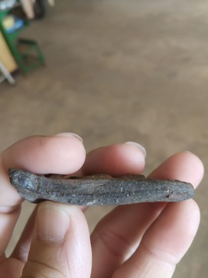 พระเนื้อดินผสมผงพิมพ์ใหญ่(พระพิมพ์พระยอดขุนพลพิมพ์ใหญ่ทรงปรกโพธิ์(ไม่ทราบพระเกจิที่สร้าง)(ไม่ทราบอายุและรุ่น))พระบ้านพระเครื่องรางของมงคล รูปที่ 9