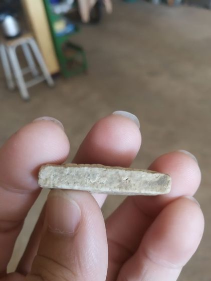 พระเนื้อผงผสมว่าน(พระพิมพ์พระสมเด็จนั่งบนฐานหลังยันต์สาม(ไม่ทราบรุ่นและอายุ)(ไม่ทราบพระเกจิที่สร้าง)(100206))พระบ้านพระเครื่องรางของมงคล รูปที่ 12