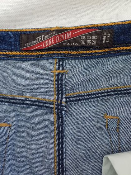 Zara Short Jeans Women Size Eur38 
The Original TRF Collection Core Danim  ยีนส์เอวต่ำ 32" รูปที่ 6