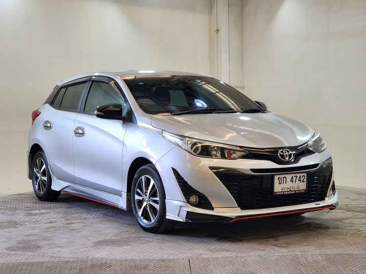 Toyota Yaris 2018 1.2 G Plus Sedan เบนซิน ไม่ติดแก๊ส เกียร์อัตโนมัติ บรอนซ์เงิน