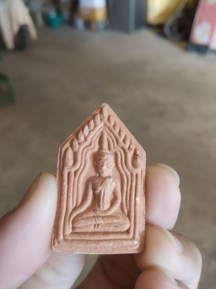 พระเนื้อดิน(พระขุนแผนเนื้อดินหลังเรียบไม่ทราบเกจิ(พระบ้านและพระใหม่))พระเครื่องรางของมงคลพระเครื่องรางของมงคล รูปที่ 2