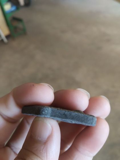 พระเนื้อผงผสมว่าน(พระขุนแผนหลังพระแม่ธรณีบีบมวยผมวัดทรงเสวย(เนื้อออกดำ)(ชัยนาท))พระบ้านพระเครื่องรางของมงคล รูปที่ 18