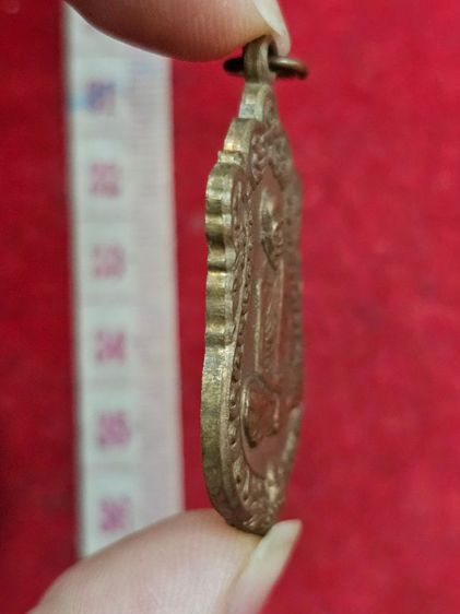 เหรียญเสมา 8 รอบหลวงปู่ทิมวัดละหารไร่ปี 18 เนื้อทองแดงจังหวัดระยอง รูปที่ 5