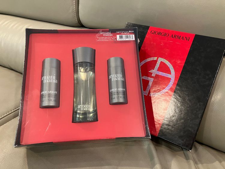 ขายแล้ว น้ำหอม GIORGIO ARMANI ของแท้ (รุ่นARMANI MANIA) ชุด Gift Set ของใหม่ รูปที่ 8
