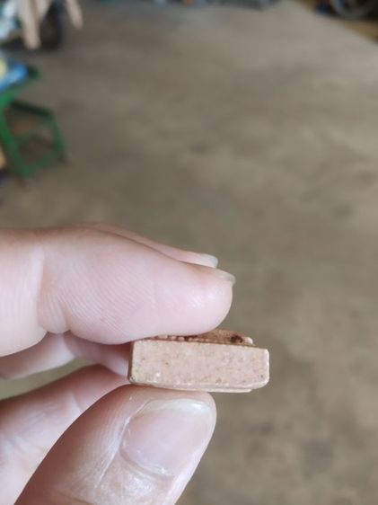 พระเนื้อดิน(พระหลวงพ่อท่านคล้ายวัดสวนขัน(จังหวัดนครศรีธรรมราช)(รุ่นฉลองสิริราชสมบัติ50ปี))พระบ้านพระเครื่องรางของมงคลปี2539 รูปที่ 15