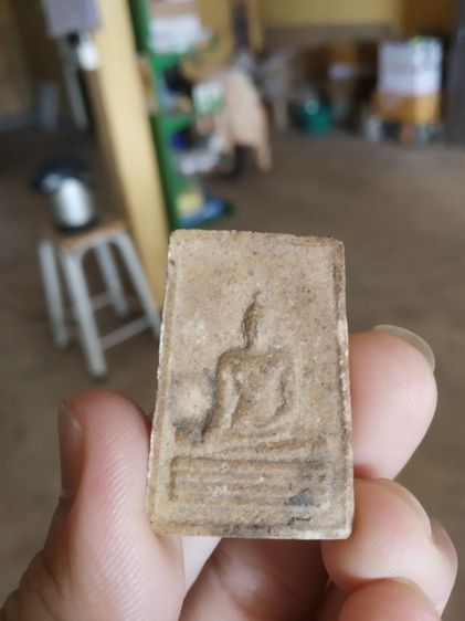 พระเนื้อผงผสมว่าน(พระพิมพ์พระพุทธรูปทองคำวัดไตรมิตรวิทยารามวรวิหาร(กรุงเทพมหานคร))พระบ้านพระเครื่องรางของมงคล(ปี2537) รูปที่ 4