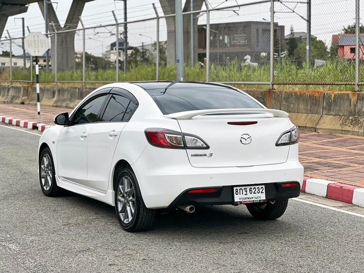 Mazda Mazda3 2013 1.6 Spirit Sedan เบนซิน ไม่ติดแก๊ส เกียร์อัตโนมัติ ขาว รูปที่ 4