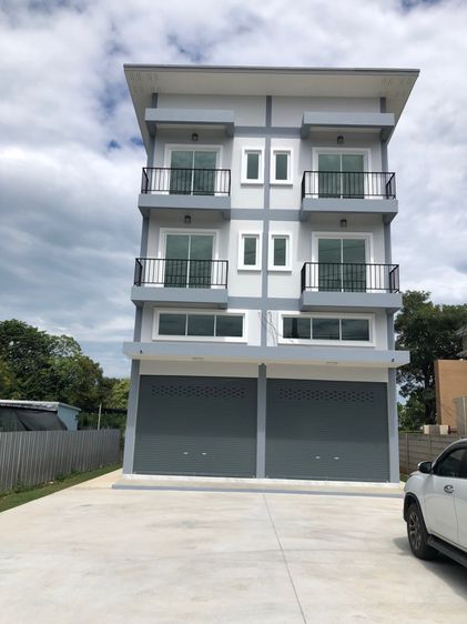 อาคารพาณิชย์