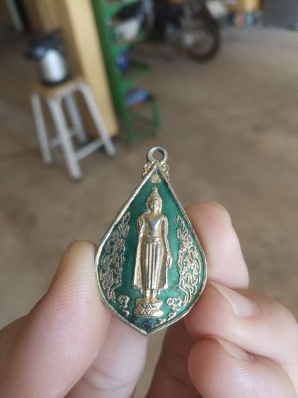 พระเหรียญเนื้อกะไหล่ทองลงยาเขียว(พระร่วงโรจน์ฤทธิ์วัดพระปฐมเจดีย์(นครปฐม))พระบ้านพระเครื่องรางของมงคล(ปี2533) รูปที่ 3