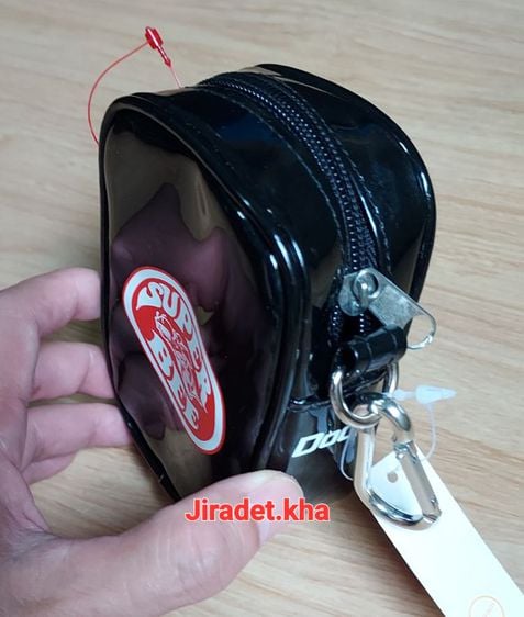 กระเป๋าขนาดเล็ก SUPER BEE แบรนด์ DODGE มีตัวเกี่ยวสามารถห้อยข้างเอวได้ ขนาดเพียง 12.5×8×4 cm. เป็นสินค้าคัดมาจากโกดังสินค้าญี่ปุ่น (Limited) รูปที่ 7