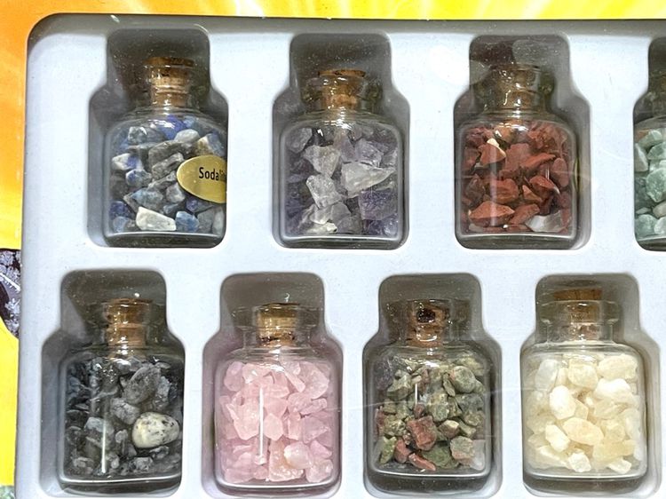 หินนำโชคในขวดแก้ว รูปที่ 2