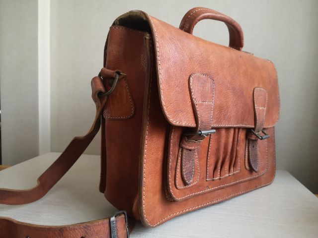 กระเป๋าหนัวแท้ฟอกฟาด สะพายข้าง แบรนด์นอก ดิบเซอร์ หนังหนาแน่นๆ รูปที่ 4