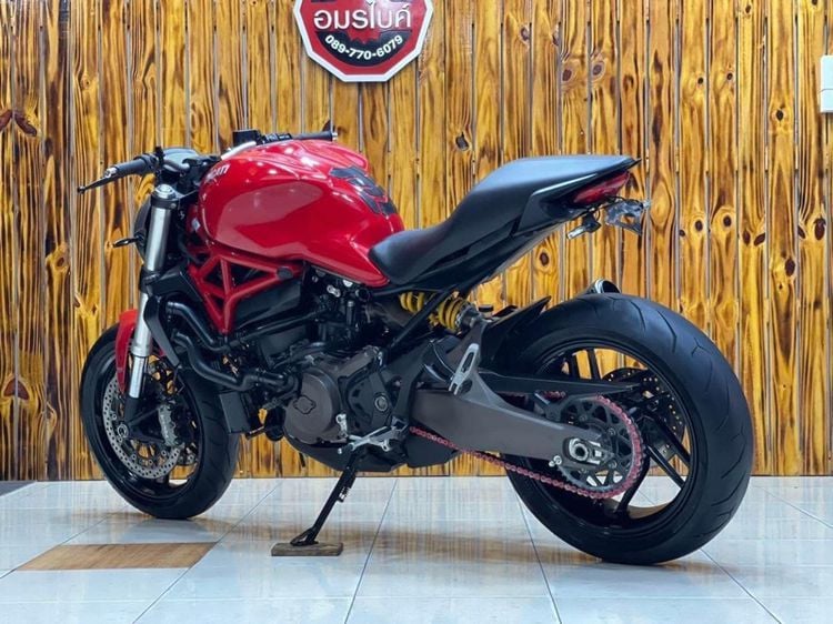 Ducati Monster821 สีแดง รูปที่ 10