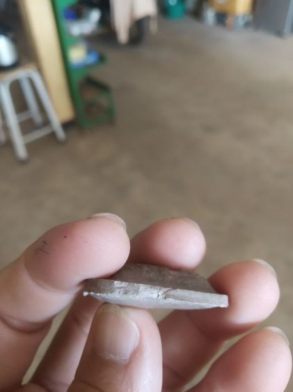 พระเนื้อดินผสมผงรูปทรงกลม(พระพิมพ์พระนางสำปะสิวหรือพระท่ามะปรางวัดสำปะซิว(รุ่นที่สาม)(จังหวัดสุพรรณบุรี))พระบ้านพระเครื่องรางของมงคล รูปที่ 15