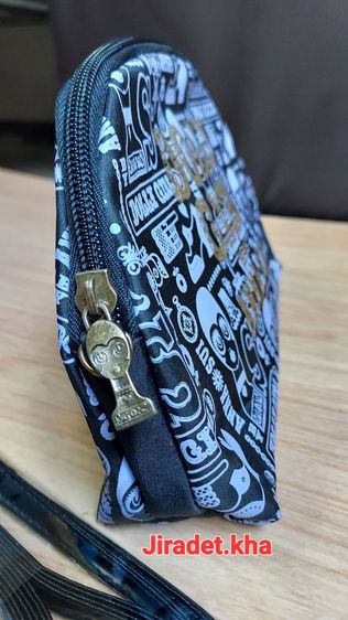 กระเป๋าสะพาย DOLLY GIRL by ANNA SUI สินค้าใหม่ ขนาดกระเป๋าเพียง 9×6×2.5 นิ้ว สายสะพายสามารถถอดเก็บได้ ดีไซด์สวยงามมาก (Original) รูปที่ 6