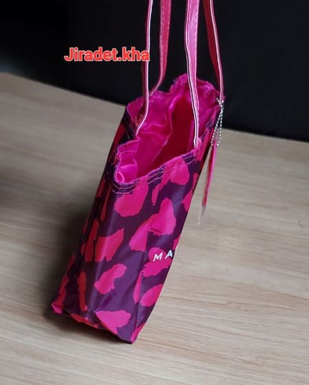 กระเป๋าถือสีสันสดใสแบรนด์ MARC BY MARC JACOBS สินค้าใหม่ ขนาดกระเป๋าเพียง 18.5×15×7cm ดีไซด์สวยงาม สินค้าคัดมาจากโกดังสินค้าญี่ปุ่น(Limited) รูปที่ 11
