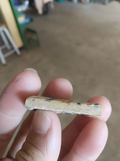 พระเนื้อผงน้ำมันสายรุ้ง(พระสมเด็จพิมพ์ปรกโพธิ์หลังยันต์ไม่ทราบเกจิที่สร้าง(พระมีตำหนิแตกหักพระซ่อม)(740475))พระบ้านพระเครื่องรางของมงคล รูปที่ 14