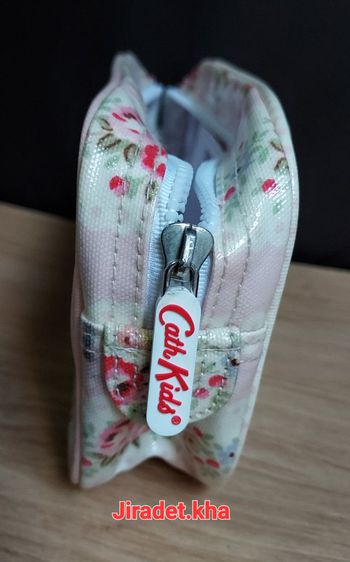 กระเป๋าแบรนด์ Cath Kidston Ltd LONDIN ขนาดกระเป๋า 21×12×6 cm. ลวดลายดอกไม้สวยงาม สินค้าใหม่ คัดพิเศษมาจากโกดังสินค้าญี่ปุ่น (Original) รูปที่ 7