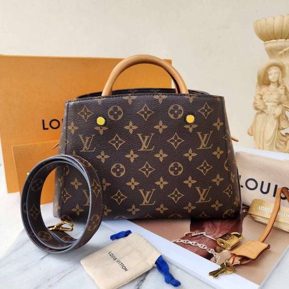 Louis Vuitton Vuitton Montaign BB year18 สภาพสวย
