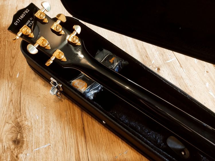 กีต้าร์ไฟฟ้า ยี่ห้อ Gibson รุ่น Les Paul มือสอง ราคา 9,800 บาท รูปที่ 3