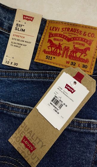 Levis 511 กางเกงยีนส์ชาย กระบอกเล็ก ผ้ายืด ของแท้ ป้าย31วัดจริง32 สวยมาก รูปที่ 4