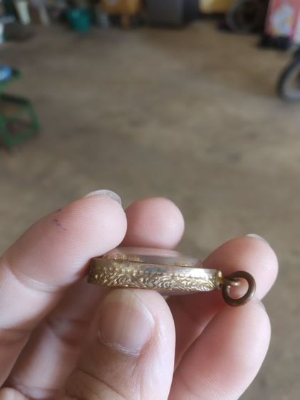 พระพิมพ์เล็กเนื้อกะไหล่ทอง(พระมหาเศรษฐีนวโกฏิไม่ทราบเกจิที่สร้าง(เนื้อโลหะไม่ทราบชนิด))พระบ้านพระเครื่องรางของมงคล รูปที่ 14