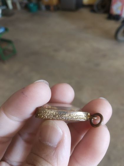 พระพิมพ์เล็กเนื้อกะไหล่ทอง(พระมหาเศรษฐีนวโกฏิไม่ทราบเกจิที่สร้าง(เนื้อโลหะไม่ทราบชนิด))พระบ้านพระเครื่องรางของมงคล รูปที่ 13