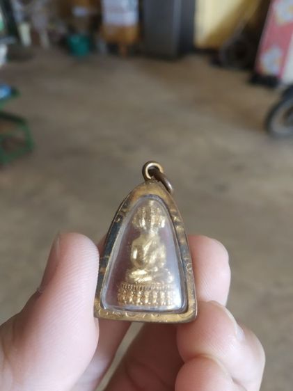 พระพิมพ์เล็กเนื้อกะไหล่ทอง(พระมหาเศรษฐีนวโกฏิไม่ทราบเกจิที่สร้าง(เนื้อโลหะไม่ทราบชนิด))พระบ้านพระเครื่องรางของมงคล รูปที่ 4