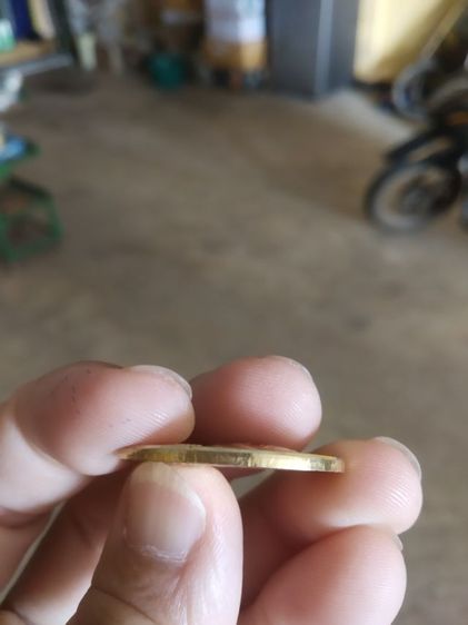 พระเหรียญเนื้อกะไหล่ทองรูปทรงไข่(พระหลวงปู่คร่ำวัดวังหว้า(จังหวัดระยองปี2539)(รุ่นรักแผ่นดินนาวิกโยธิน)(พระเกจิ))พระบ้านพระเครื่องรางของมงคล รูปที่ 10