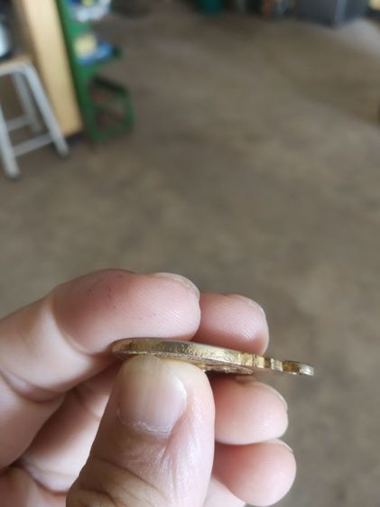 พระเหรียญเนื้อกะไหล่ทอง(พระพิมพ์พระสมเด็จรําพึง(วัดเขาตระเครา)(ครบ6รอบ)(จังหวัดเพชรบุรีปี2537))พระบ้านพระเครื่องรางของมงคล รูปที่ 13