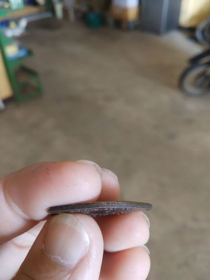 พระเหรียญเนื้อทองแดงพิมพ์กลีบบัว(เหรียญเจ้าสัว(หลังยันต์)(วัดหนองกลางด่าน)(จังหวัดราชบุรีปี2537))พระบ้านพระเครื่องรางของมงคล รูปที่ 16