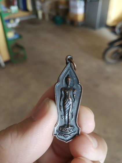 พระเหรียญเนื้อทองแดงรมดำ((พระพิมพ์)เหรียญพระพุทธนวฤทธ์จิตตภาวัน(วิทยาลัย)(จังหวัดชลบุรี))พระบ้านพระเครื่องรางของมงคล รูปที่ 2